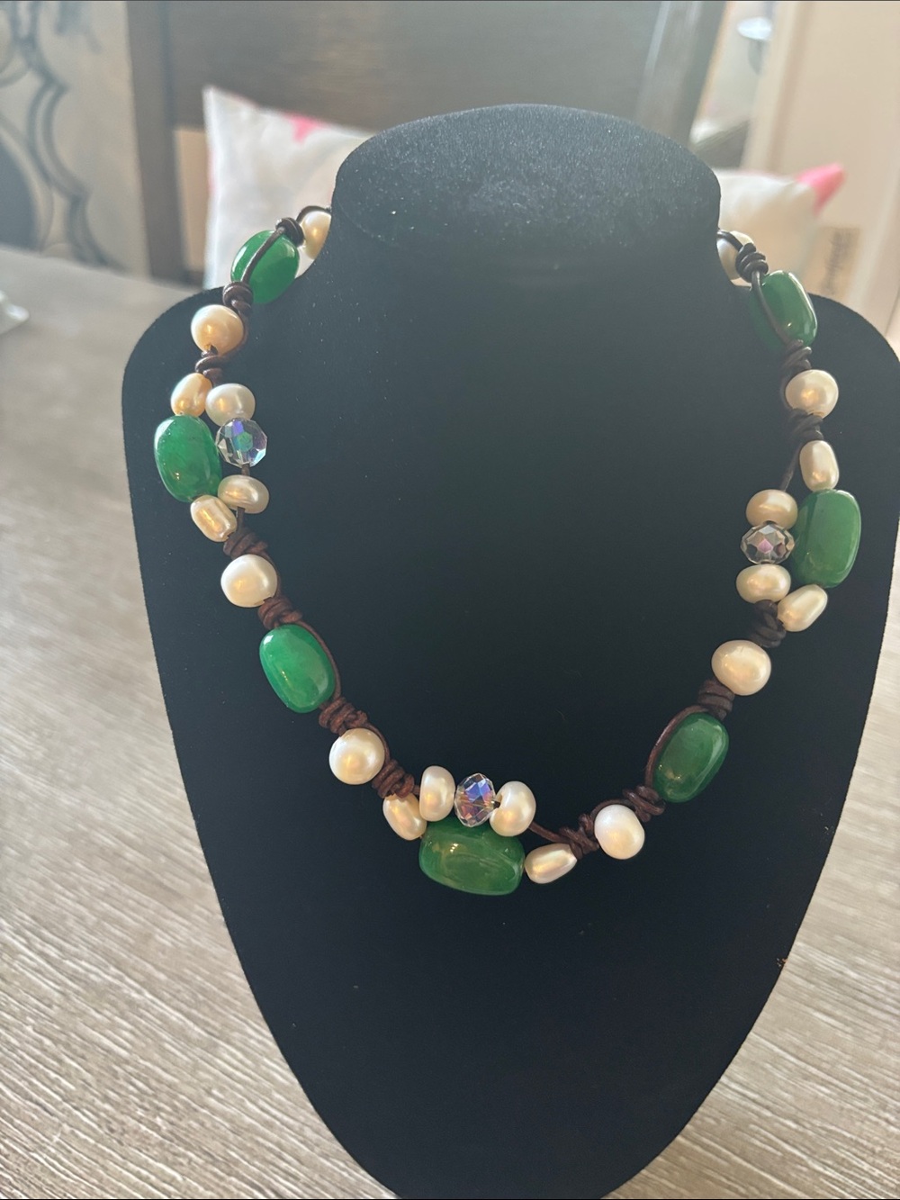 Handmade Green Jade and Pearl Women's Necklace